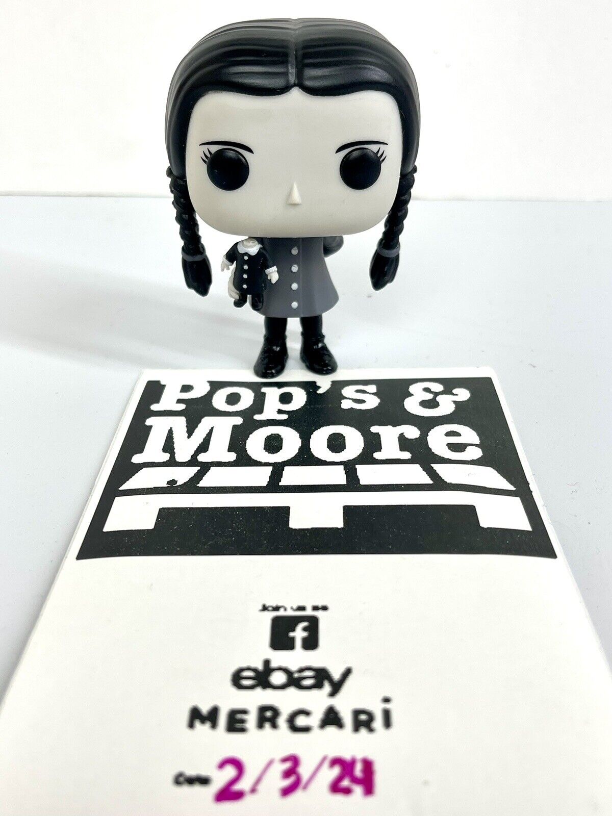 Funko Pop! The Addams Family:Wednesday Addams 811 Funko Exclusive Figure Loose