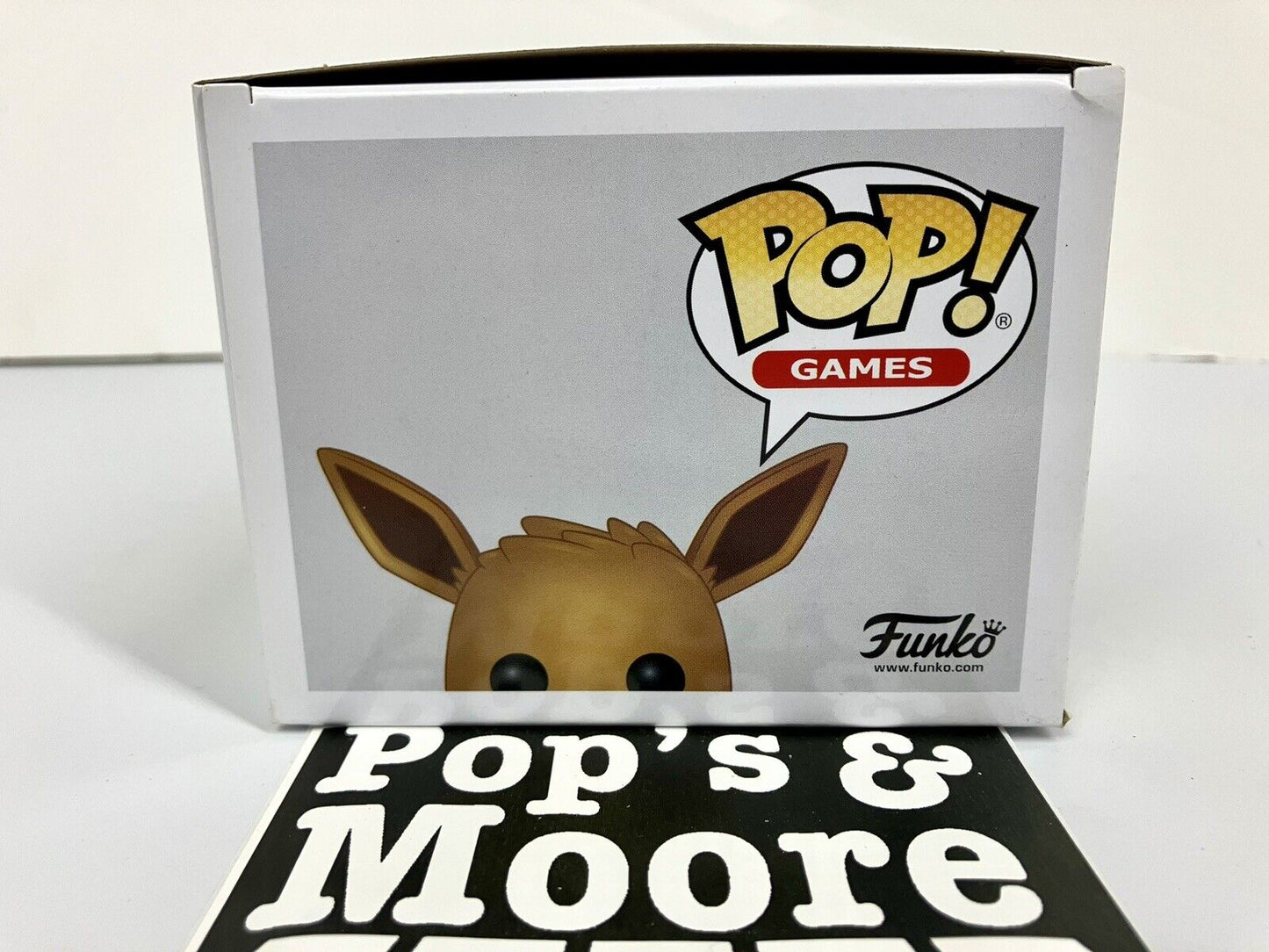 Funko Pop Games! Pokemon: Eevee 626 Vinyl Figure With Box Damage