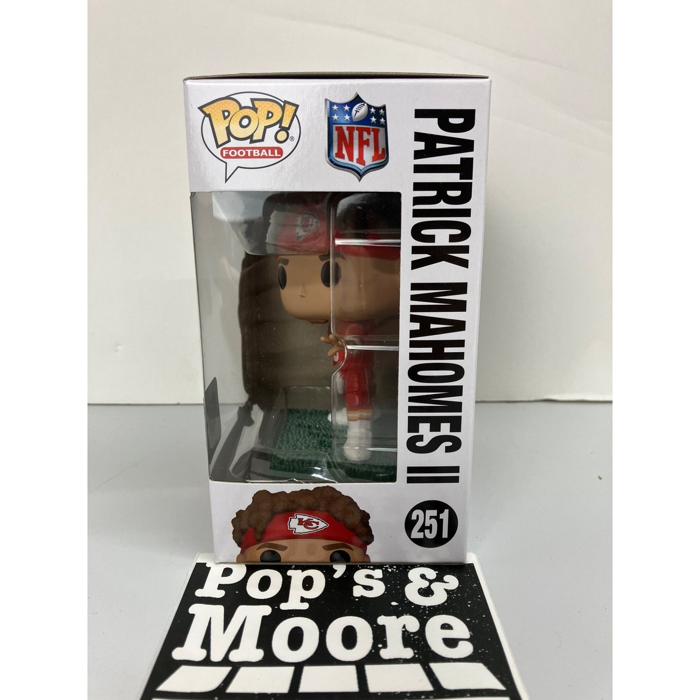 Funko Pop Football! Cheifs: Patrick Mahomes II 251 Vinyl Figure Brand New