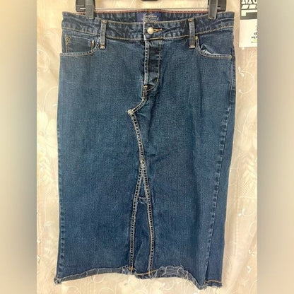 Levi Strauss Women's Skirt Size Juniors 11 Low Rise Slim Bootcut Denim Pre-owned